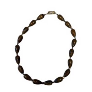 Sandstone with Gold Accent Chain