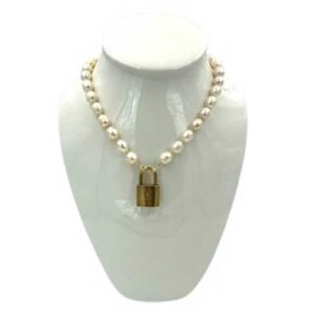 Blush Lumiere Pearl Strand with LuxLock